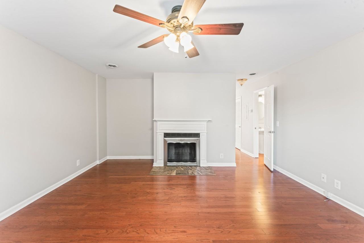 236 Timberway Dr - Photo 4 of 21