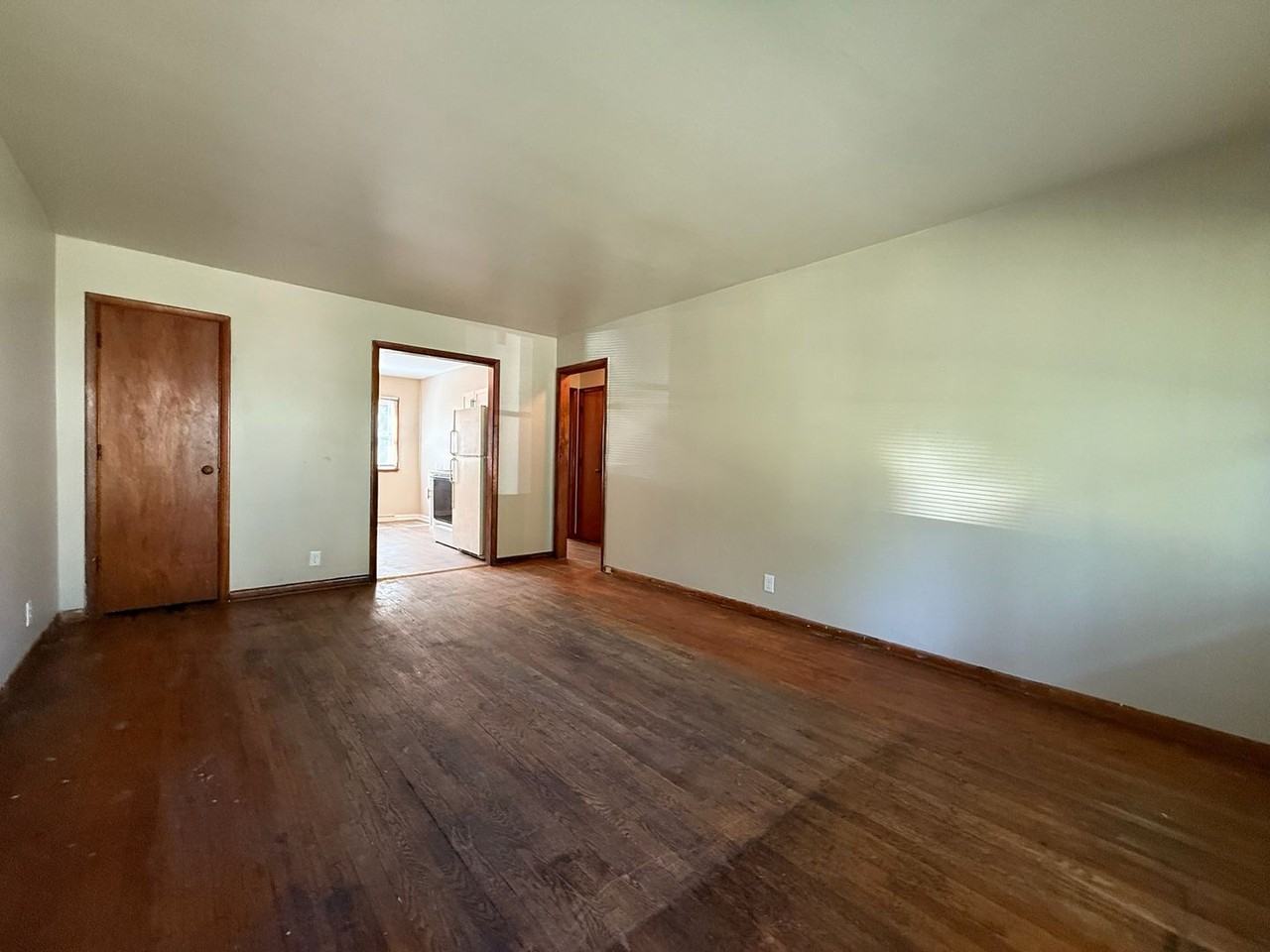 1721 Sw Clay St - Photo 3 of 15