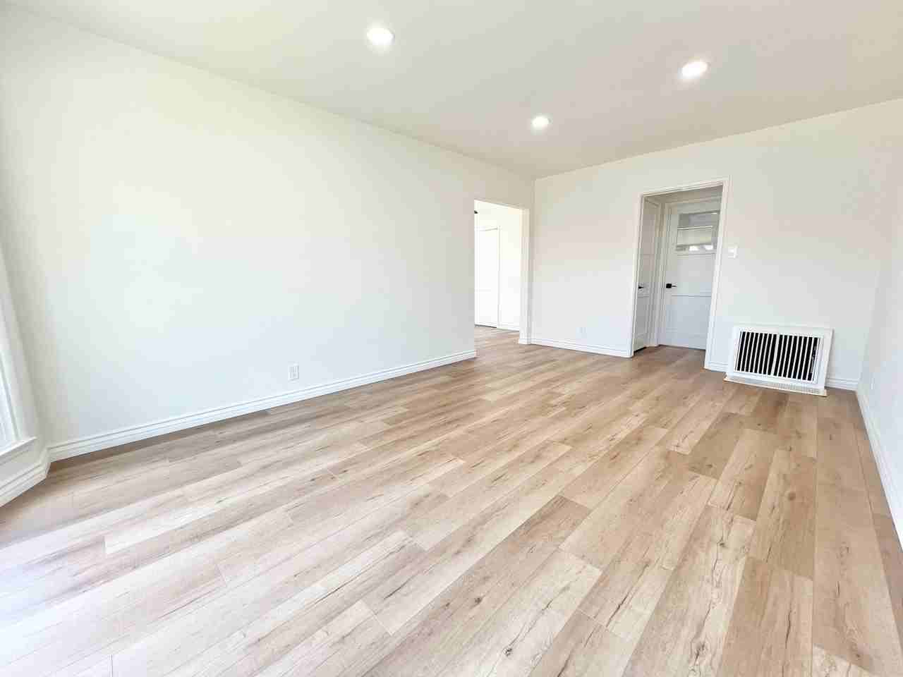 4637 Josie Ave - Photo 3 of 35