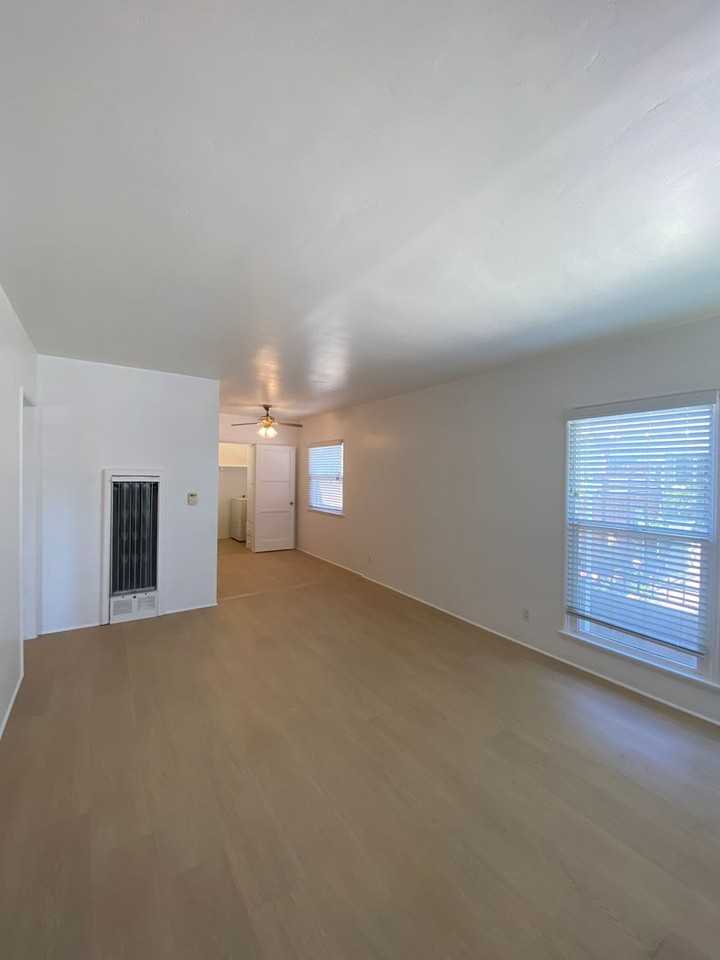 5077 Pacific Ave - Photo 2 of 13