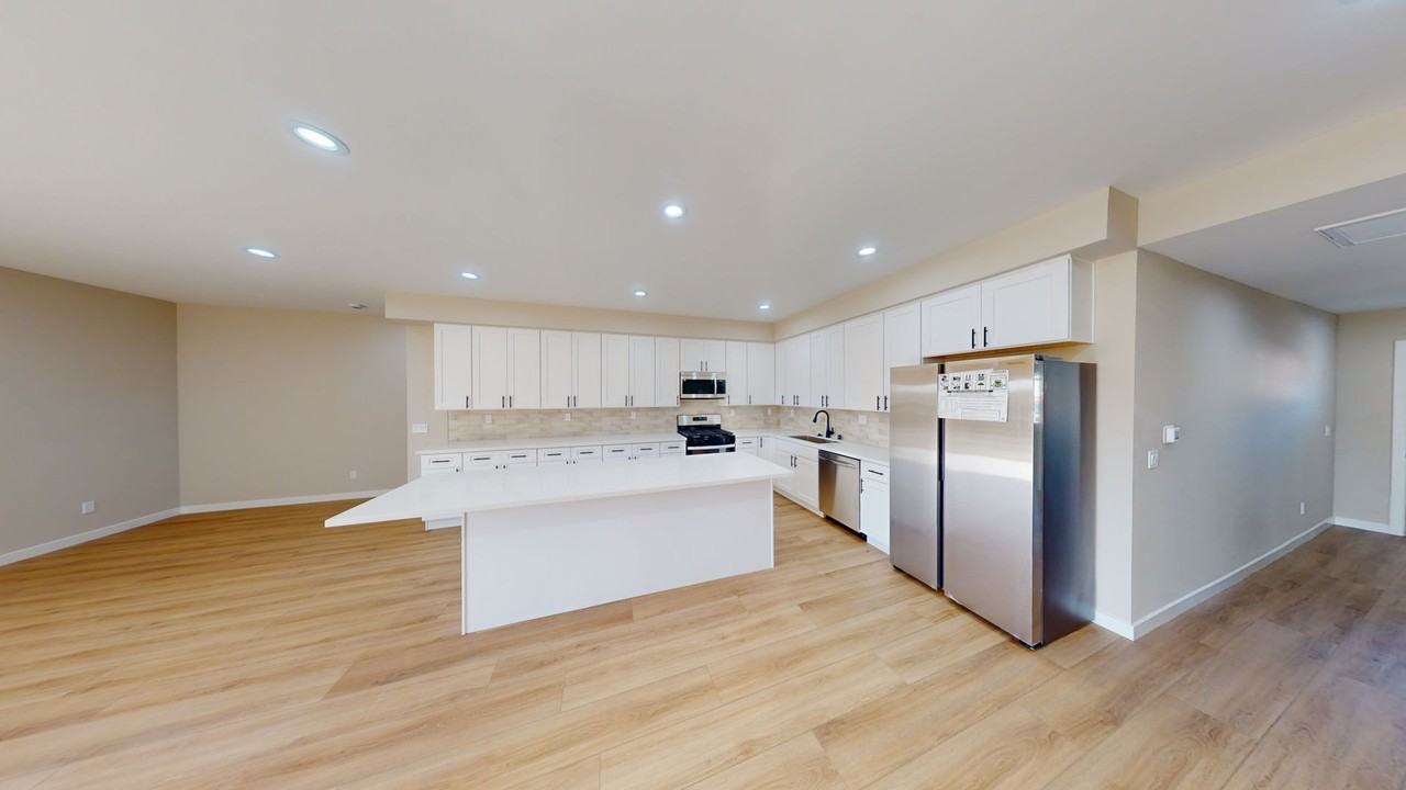 5635 Dorothy Way - Photo 4 of 21