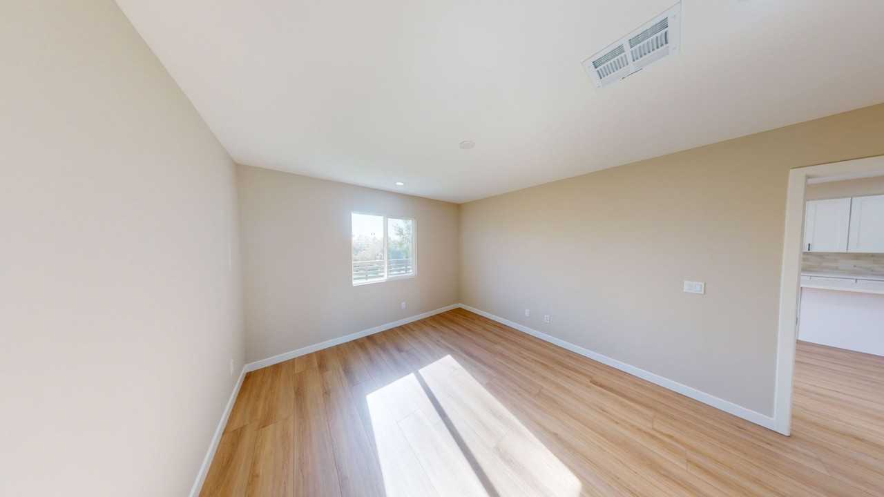 5635 Dorothy Way - Photo 6 of 21