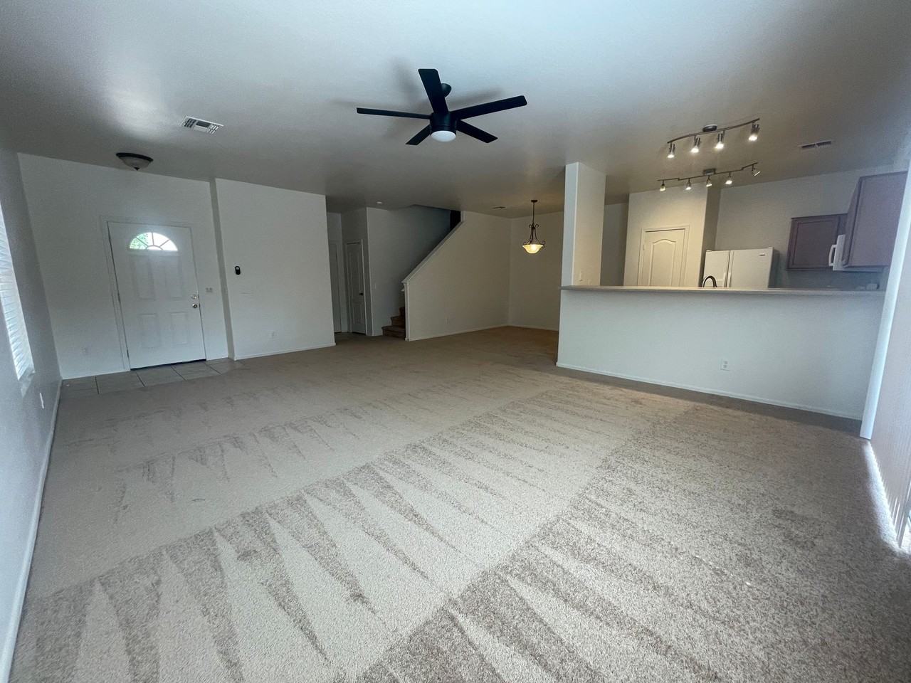 7025 W Downspell Dr - Photo 5 of 34