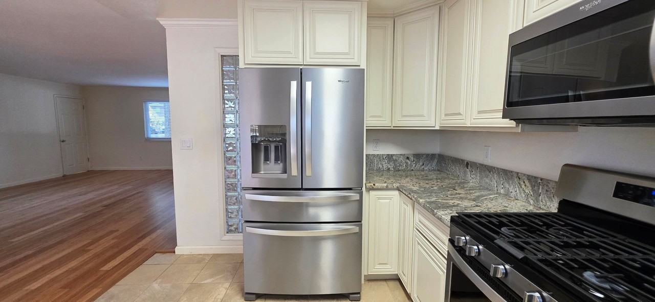 1430 V Street - Photo 4 of 43