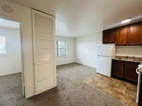 Hertzel - High St - Photo 1 of 1