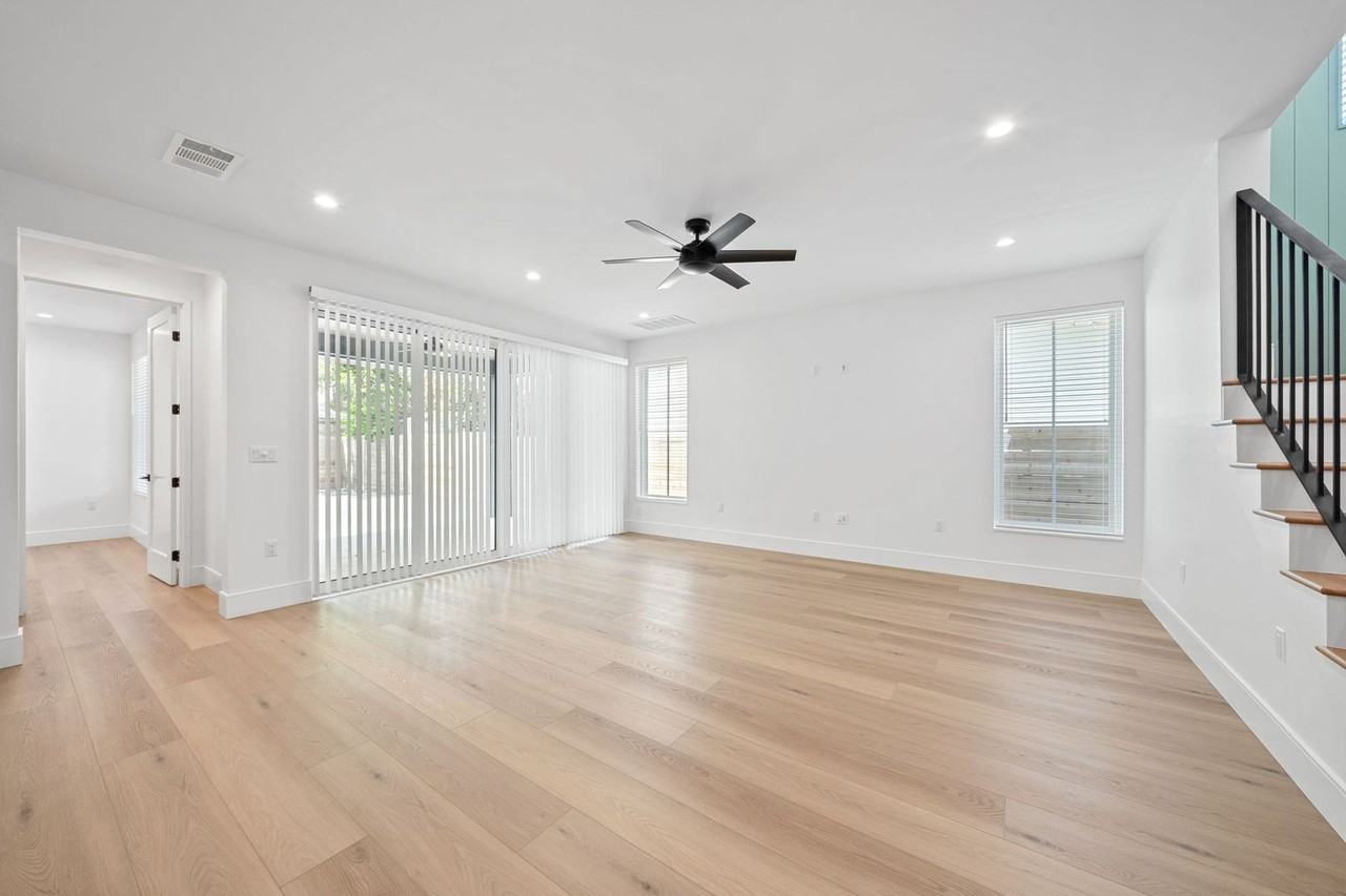 3900 Becker Ave - Photo 7 of 50