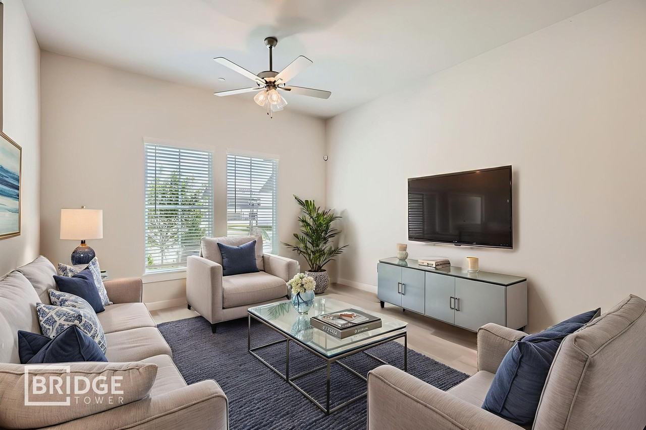 1104 Hudson Way - Photo 4 of 8