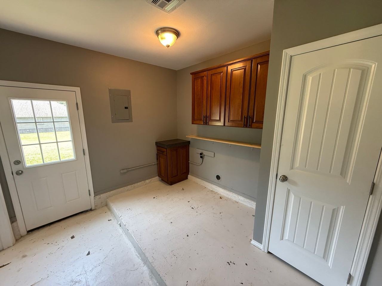 13595 E Crestview Rd - Photo 3 of 30