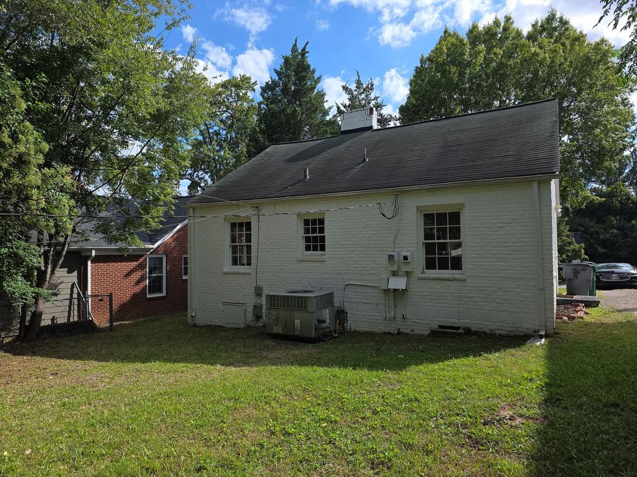2429 Commonwealth Ave - Photo 2 of 13