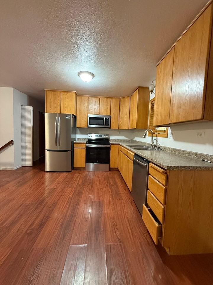 2667 Scotch Pine Dr - Photo 2 of 17