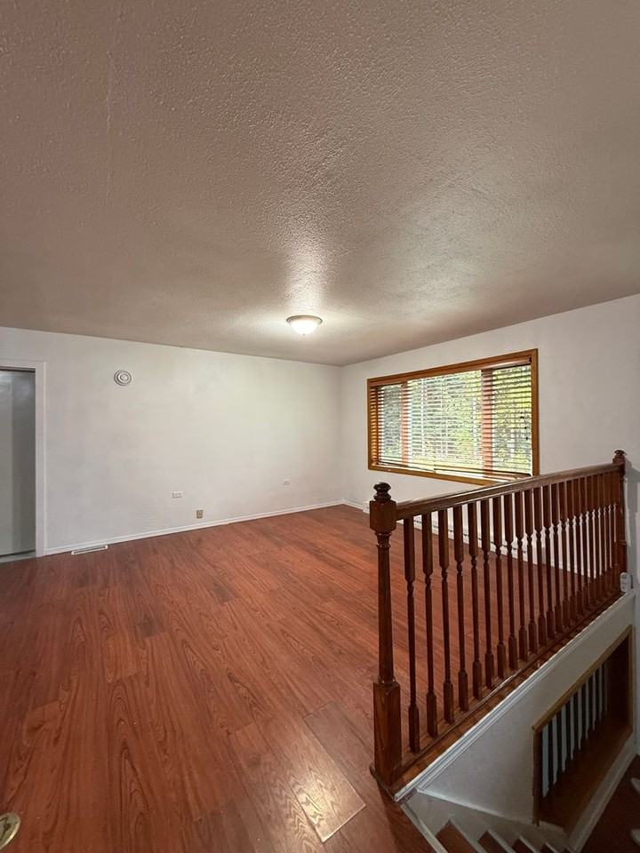 2667 Scotch Pine Dr - Photo 3 of 17