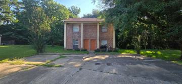 featured image of Pinebrook Pl