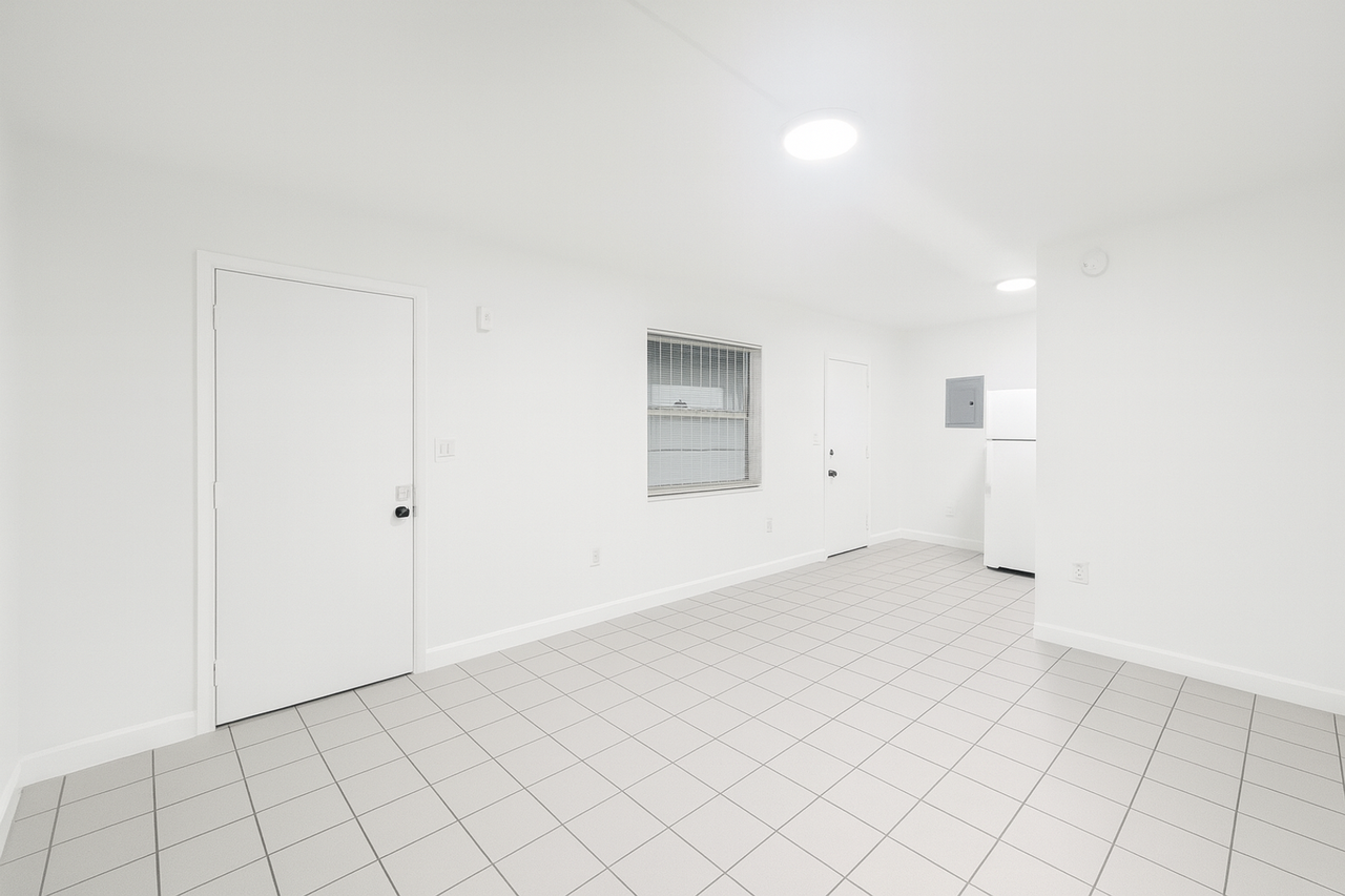 3162-3170 SW - Photo 3 of 13