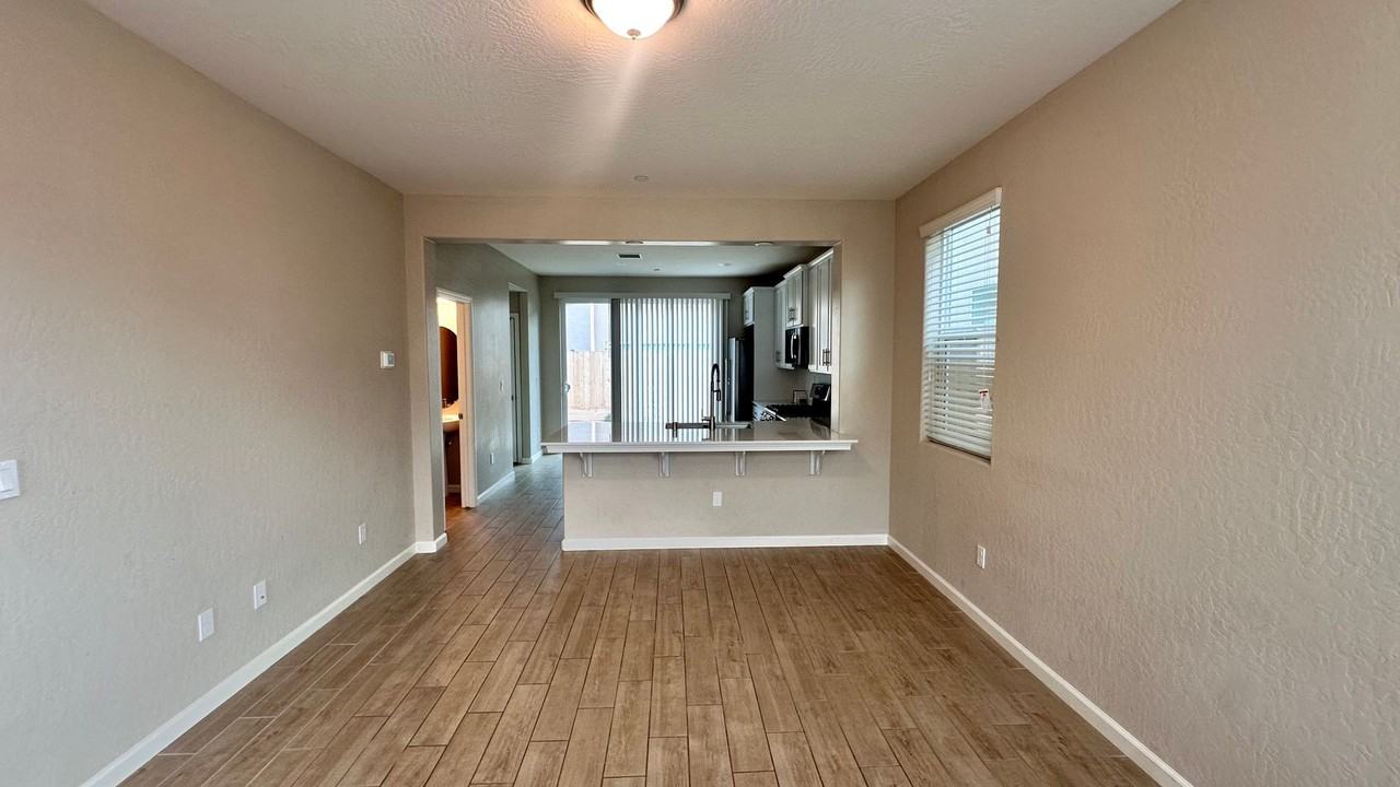 1116 Elevations Way W - Photo 7 of 20