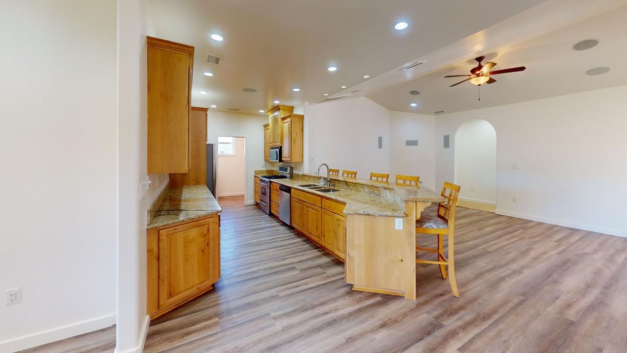 4119 Valle Del Sol - Photo 3 of 36