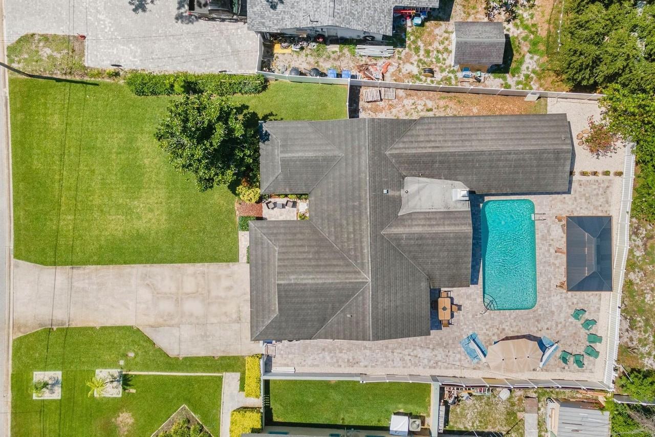 5127 Caesar Way South - Photo 2 of 32