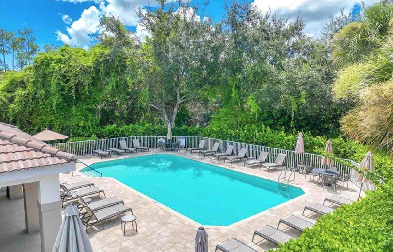 8217 Parkstone Pl #308 - Photo 4 of 49