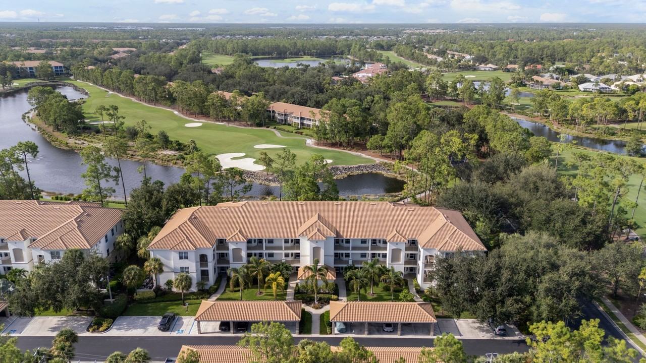 8217 Parkstone Pl #308 - Photo 6 of 49