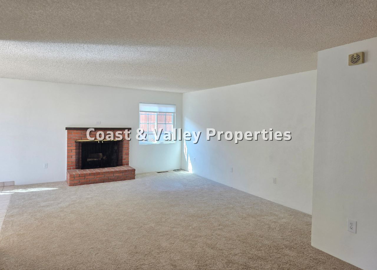 1108 Malta Ct - Photo 2 of 13