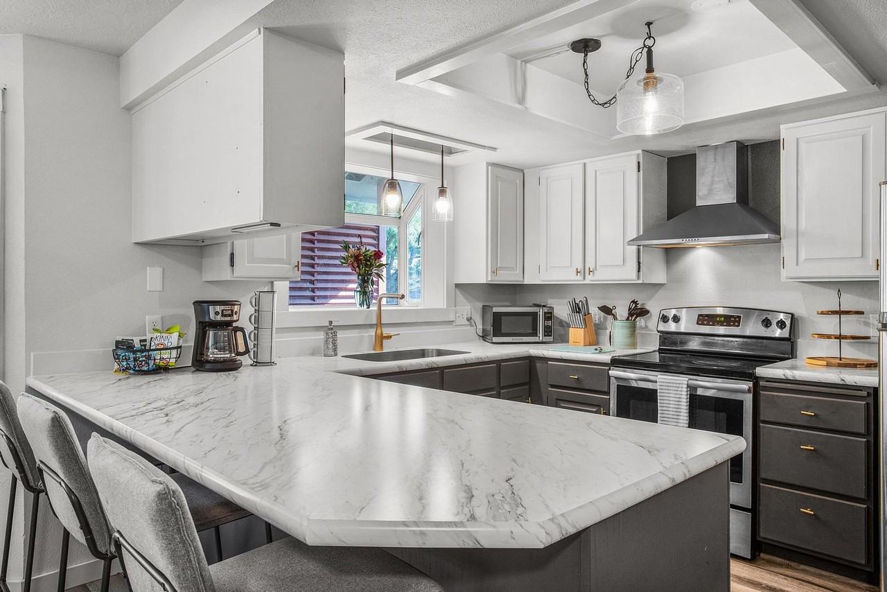 521 Stierman Way - Photo 7 of 15