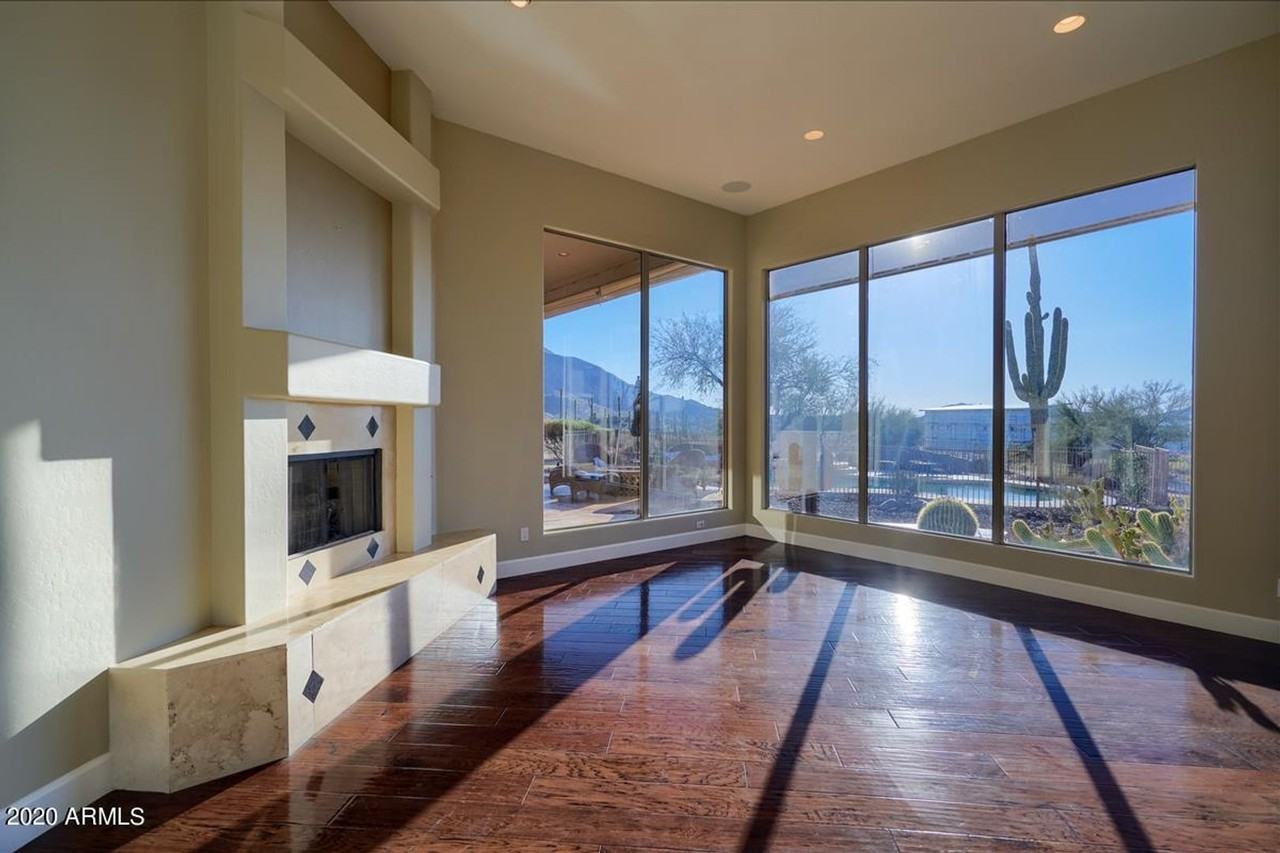 6789 E Saber Rd - Photo 5 of 33