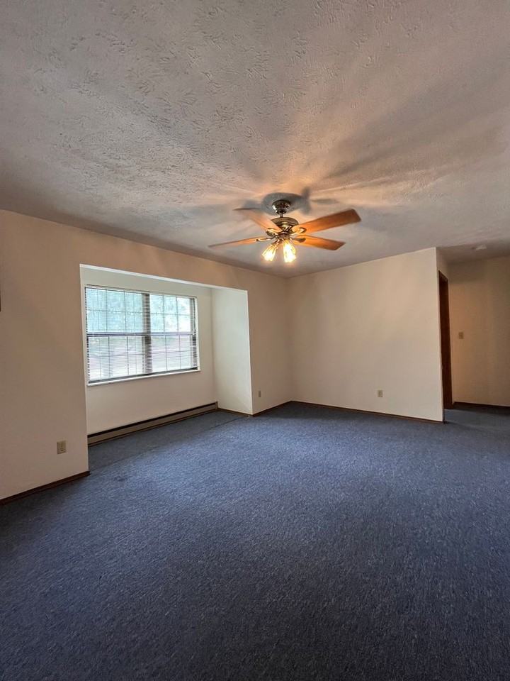 422 South Grant Street - Photo 7 of 20