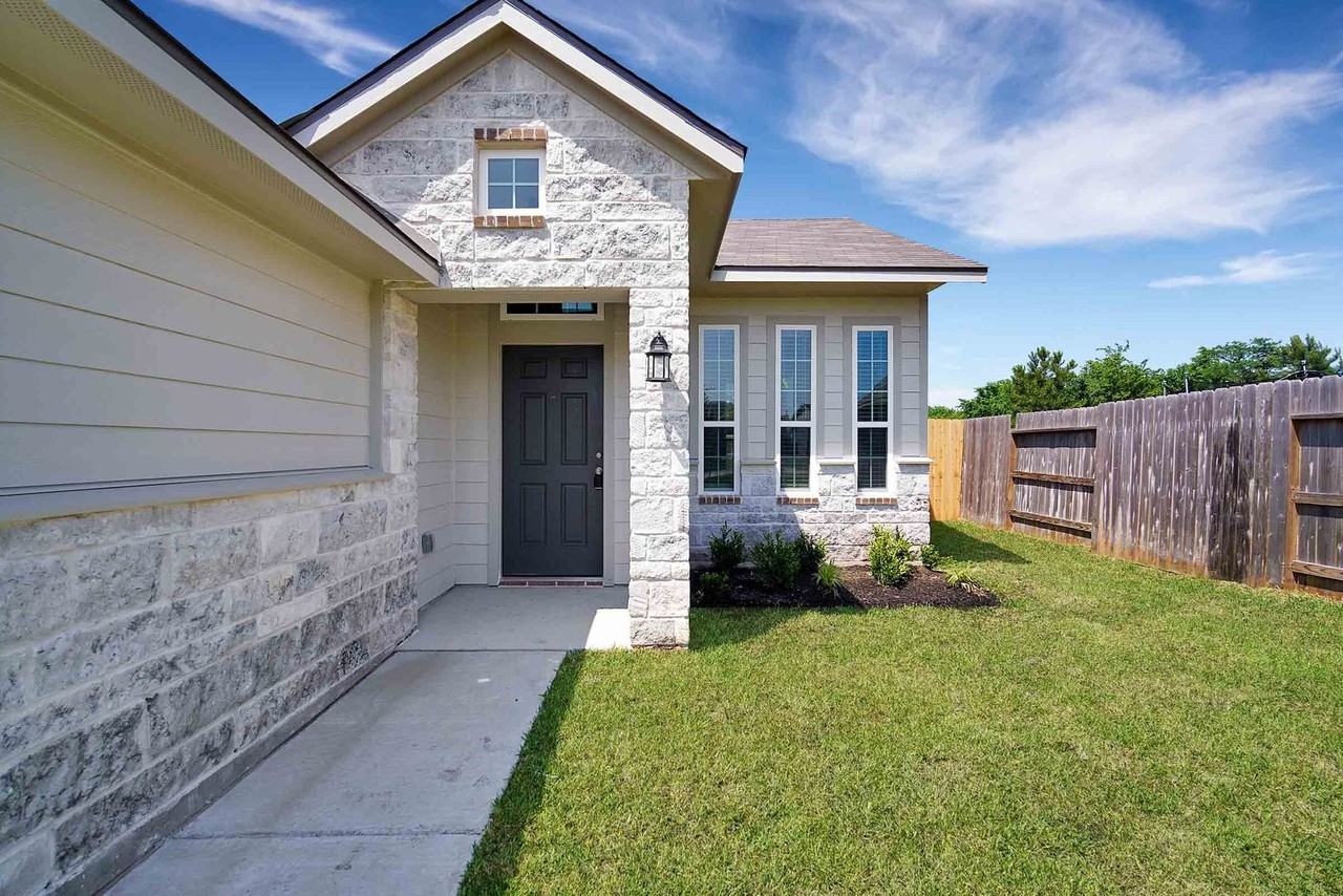 298 Brocks Ln - Photo 5 of 45