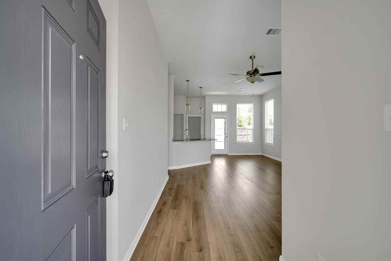298 Brocks Ln - Photo 6 of 45