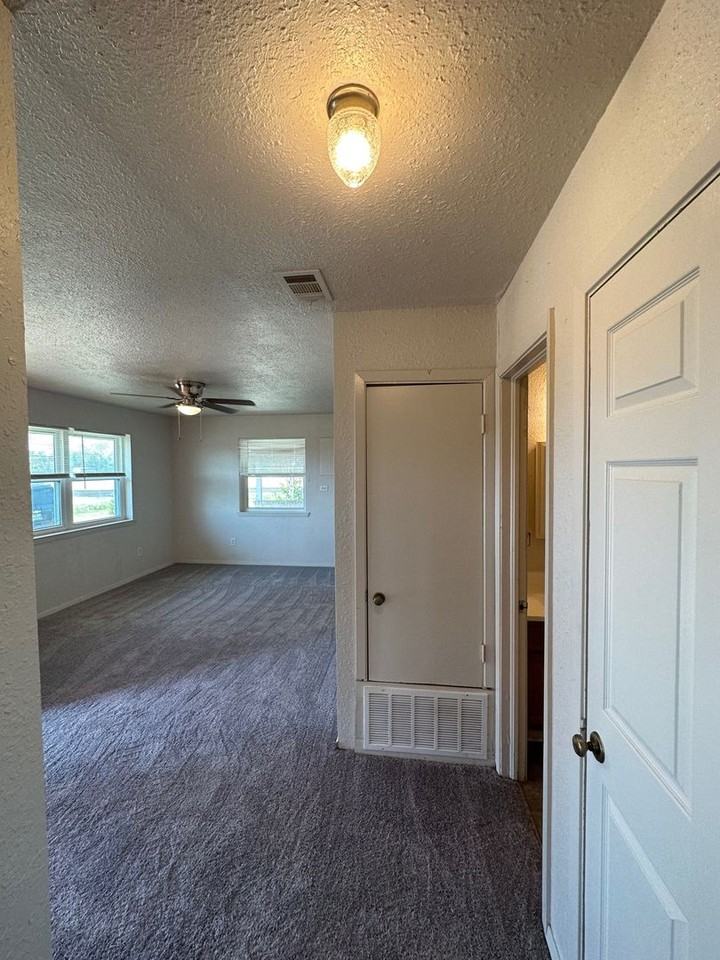 2520 County Road 406 - Photo 6 of 18