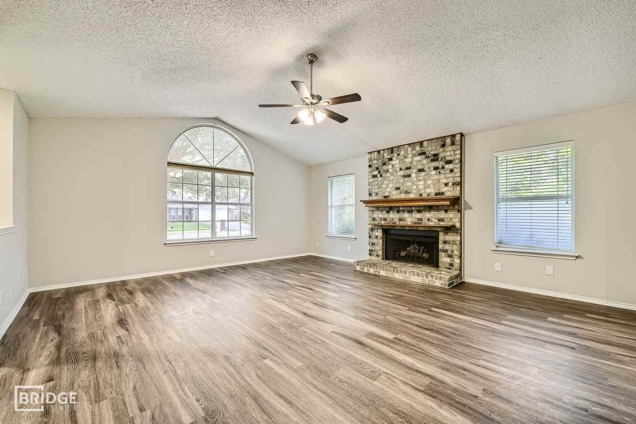 220 Dodge Trl - Photo 6 of 25