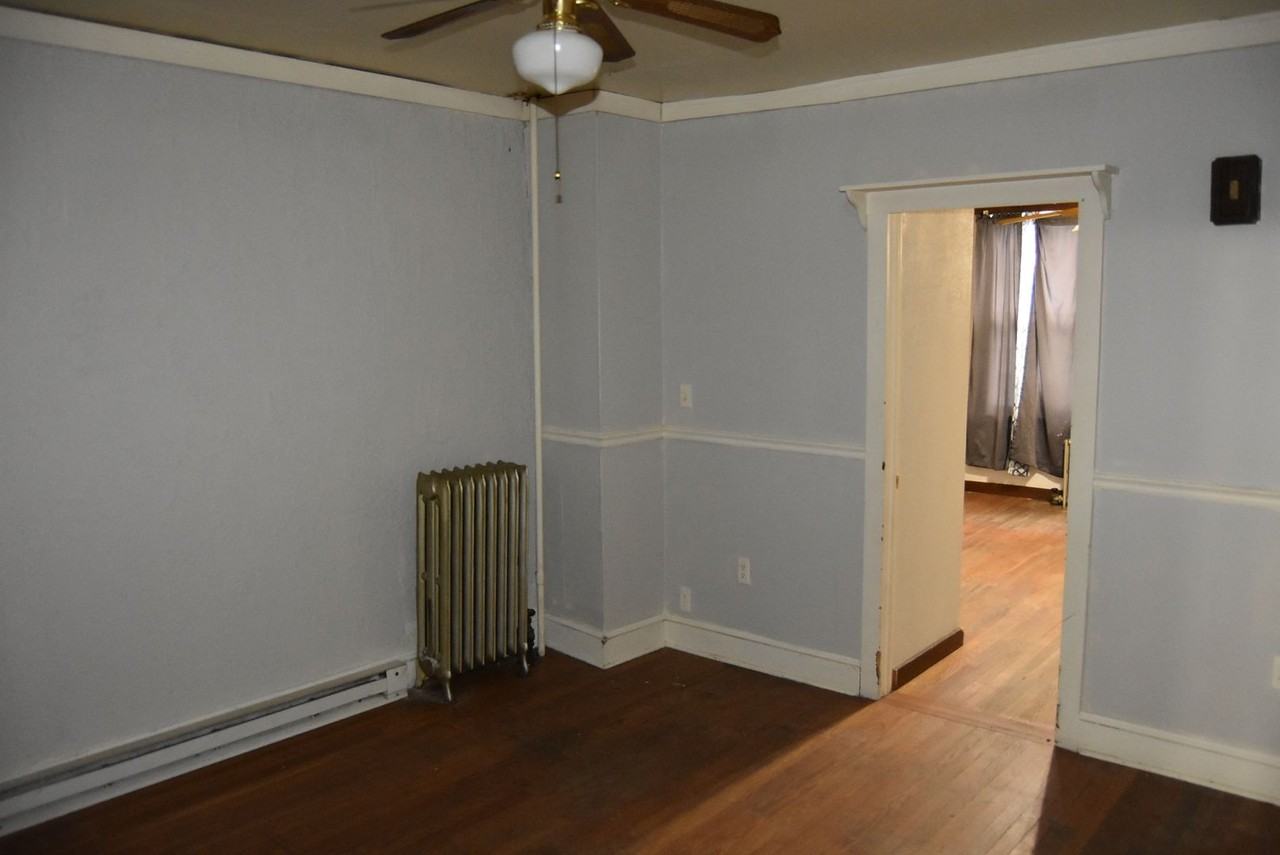 719 West Philadelphia Street - Photo 4 of 9