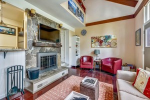 featured image of 3115 N Lake Blvd #81
