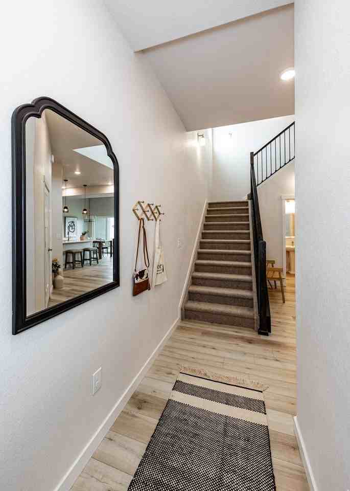 5762 Villa Lorenzo Dr - Photo 3 of 49