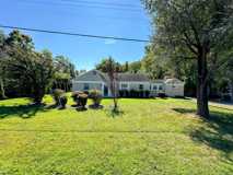 11 W Hawthorne Dr - Photo 1 of 1