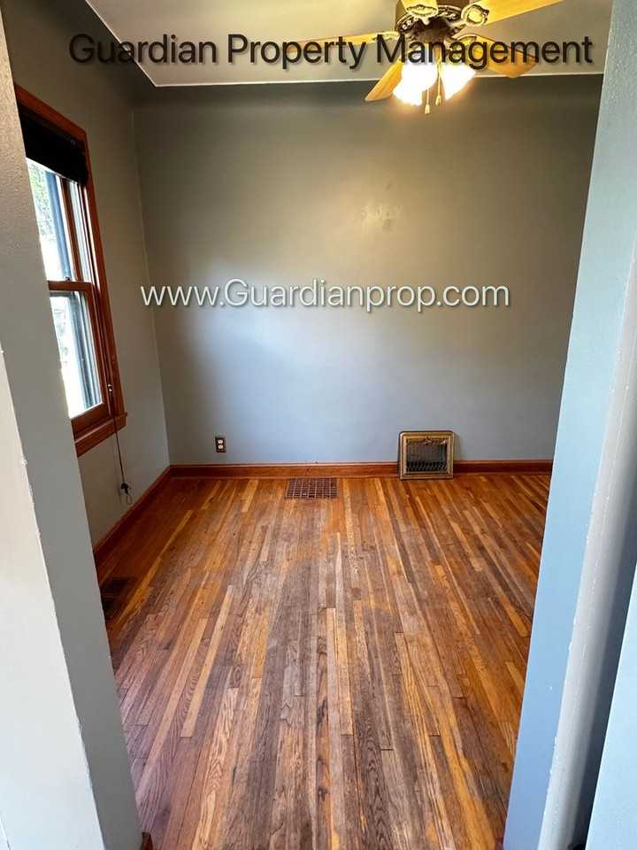 5716 25th Ave S - Photo 3 of 21