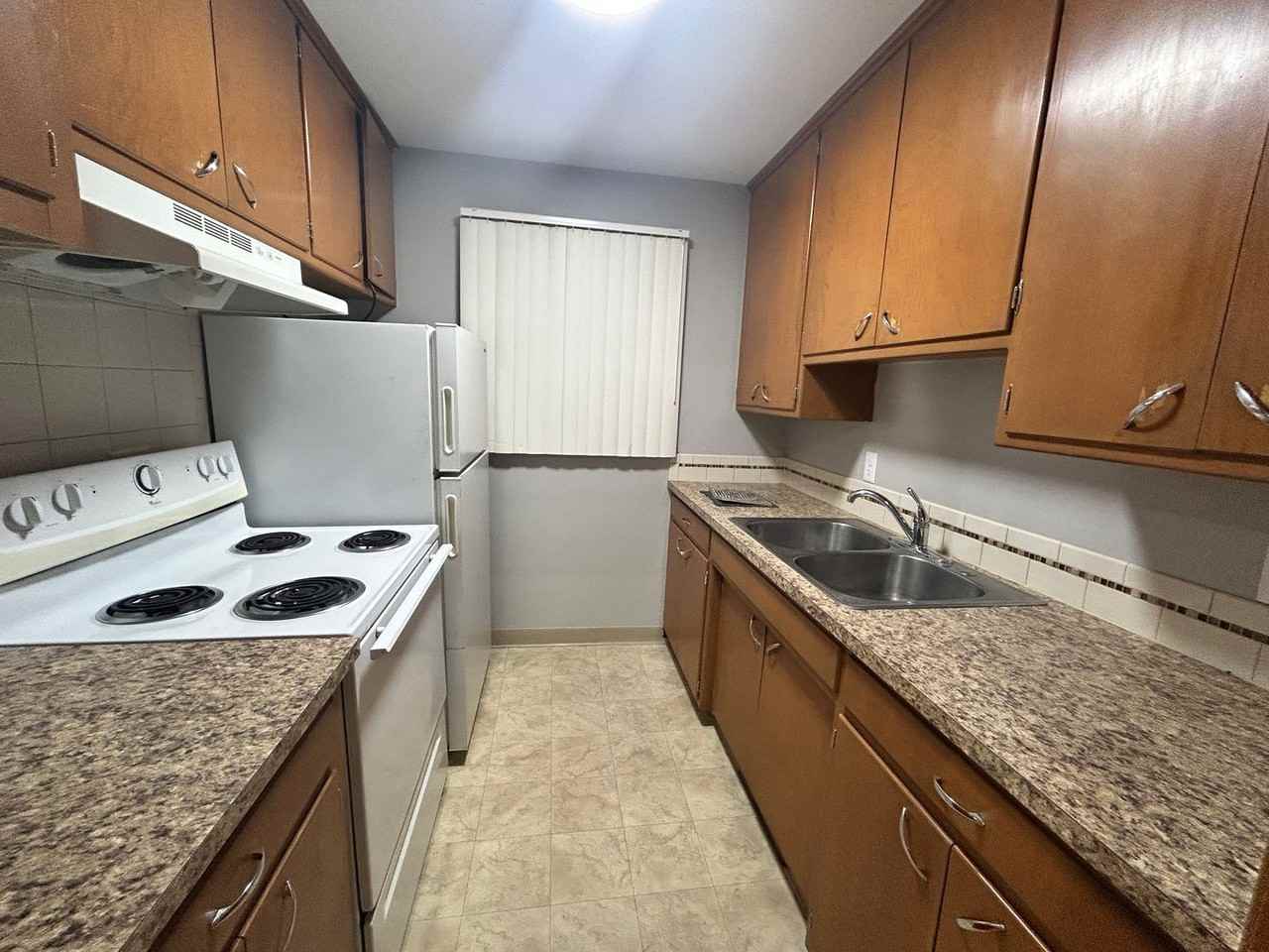 1731 D St #4 - Photo 2 of 18