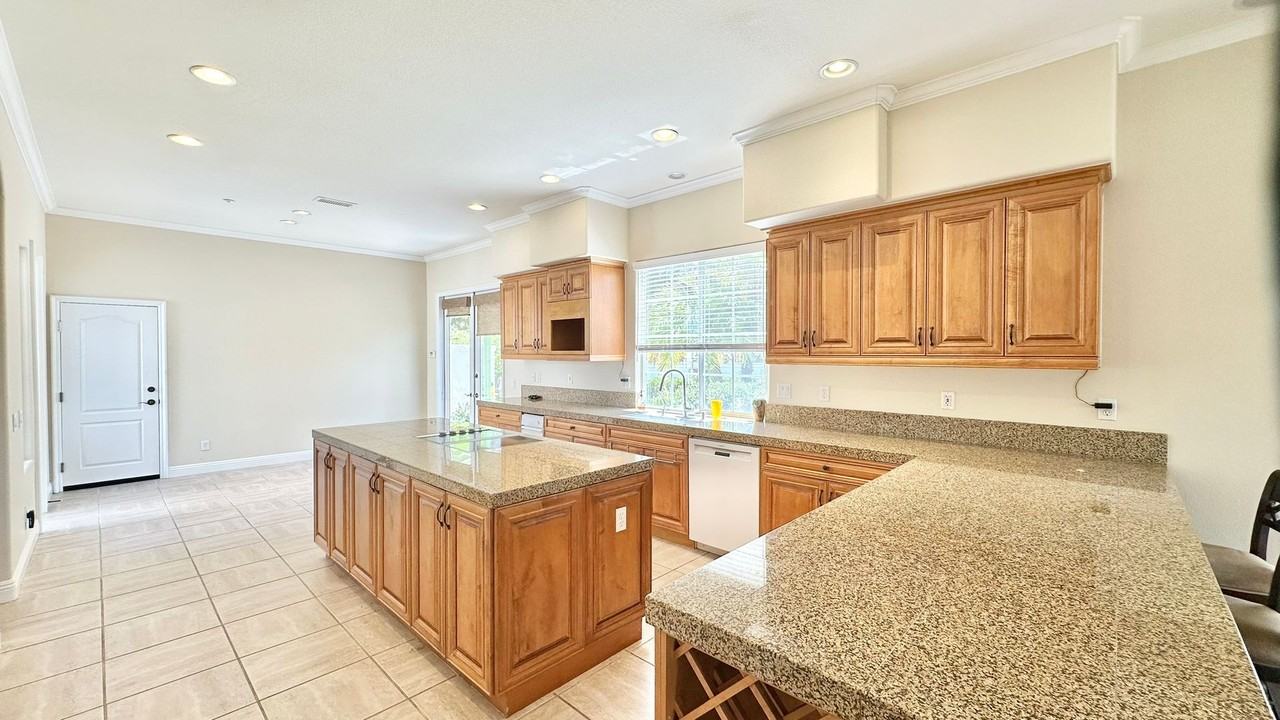 2894 Dos Lomas Place - Photo 7 of 50