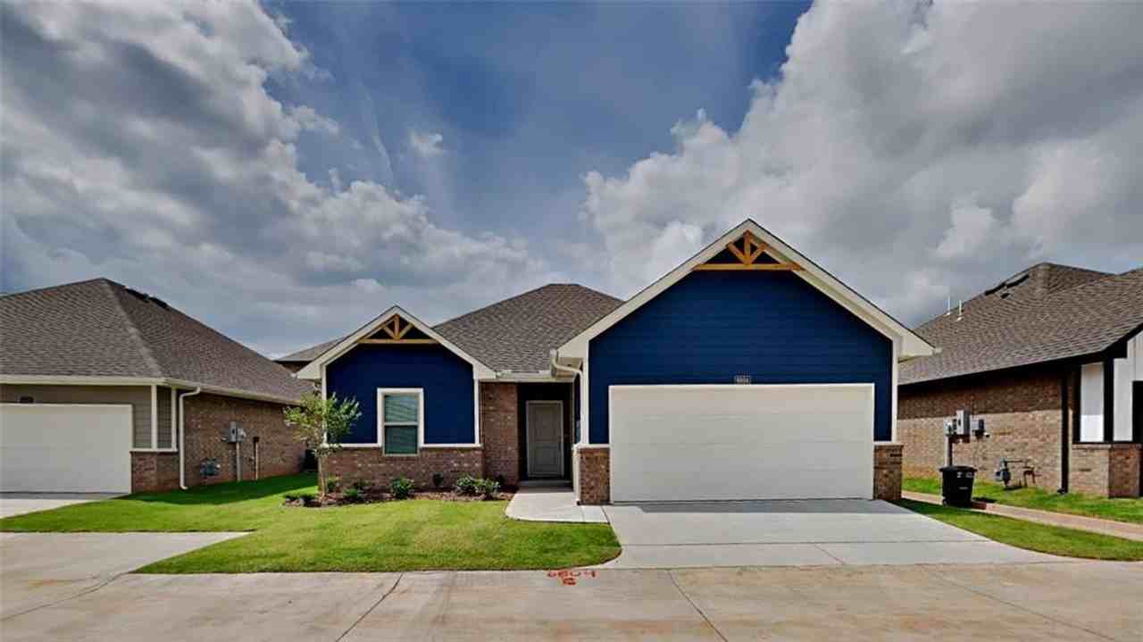 6929 Labelle Dr - Photo 3 of 19