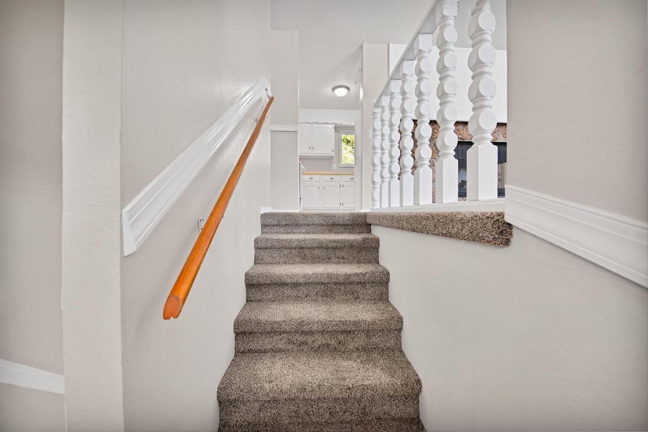 2664 Bahamas Way - Photo 4 of 31