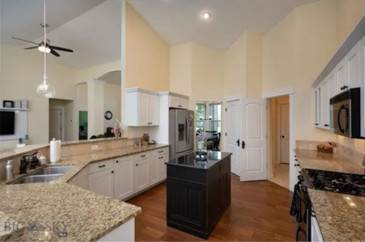 2418 Lasso Ave - Photo 5 of 14