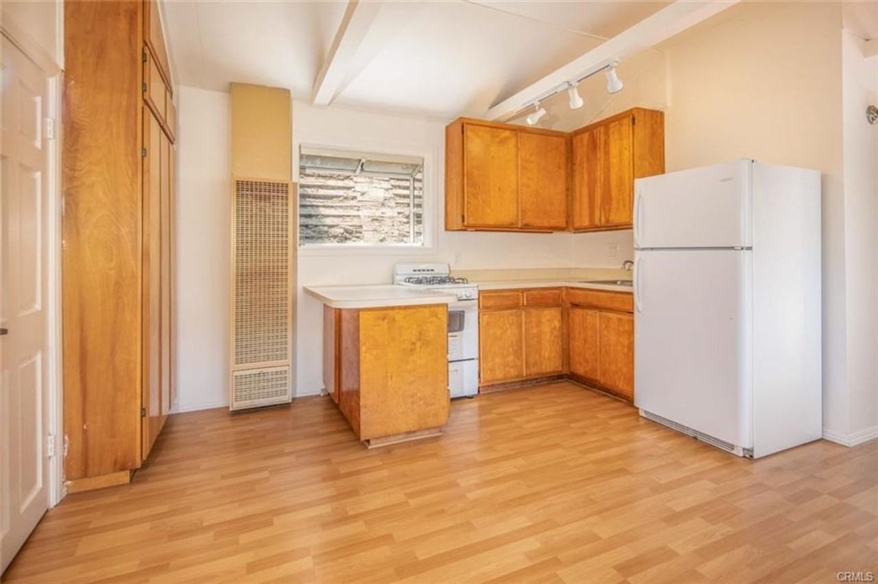 1605 Arroyo Dr - Photo 6 of 31