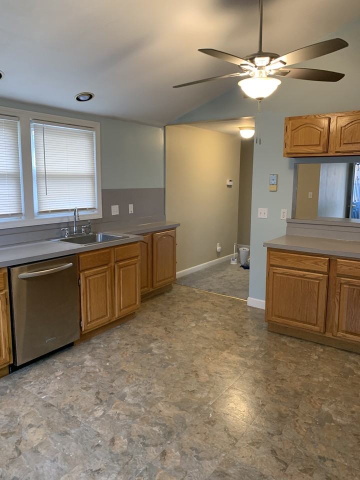 40 Neillian Way #40 - Photo 4 of 23