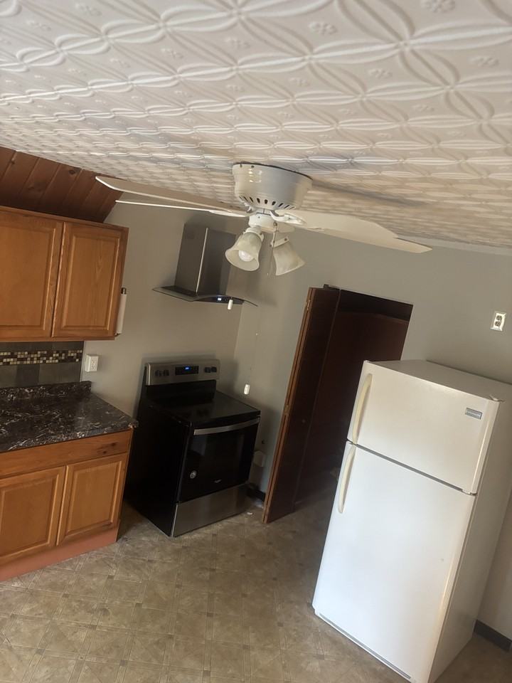 103 Old Main St #2 - Photo 2 of 7