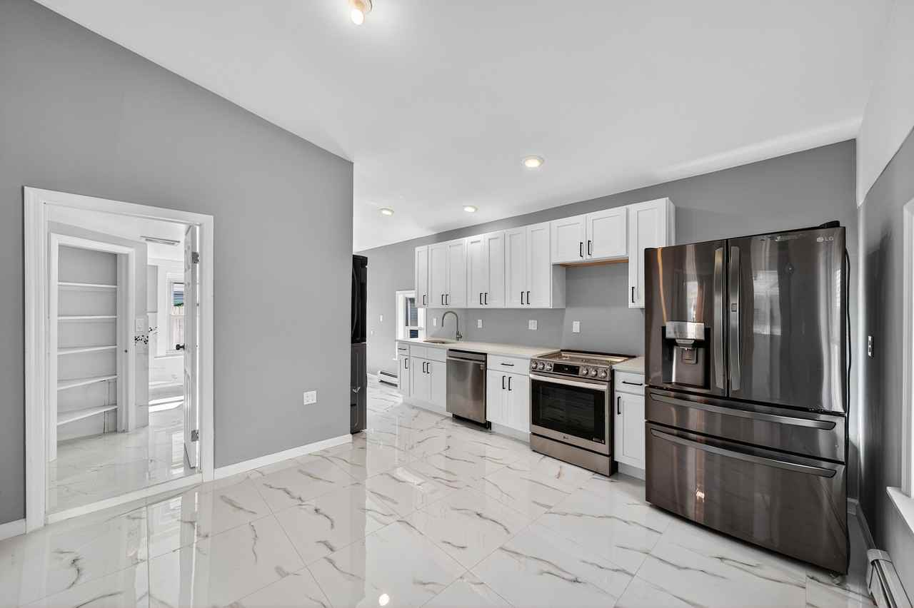10 Bruce Street #NA - Photo 3 of 12