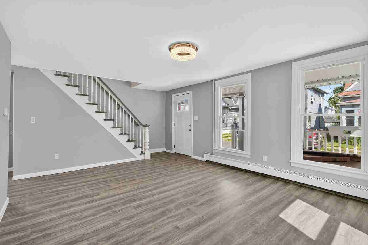 10 Bruce St #NA - Photo 5 of 12