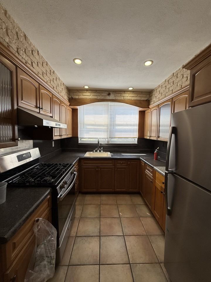 170 Bay 32nd Street #2f - Photo 4 of 12