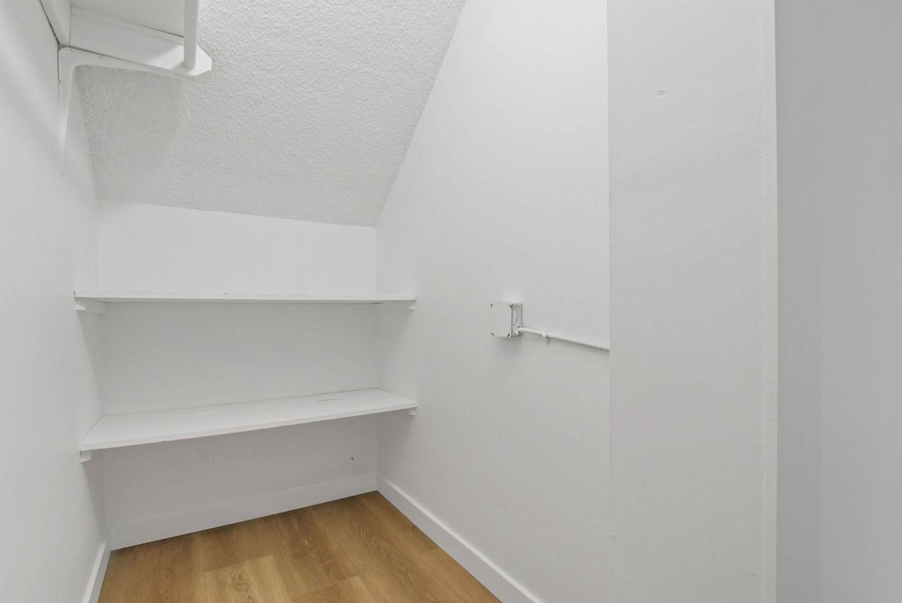 7941 Selma - Photo 6 of 33