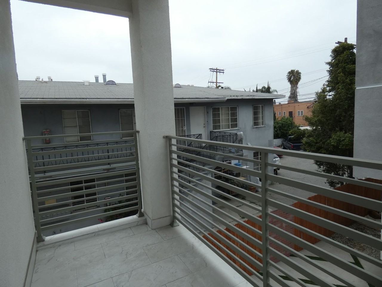 1628 S La Brea Ave - Photo 6 of 20