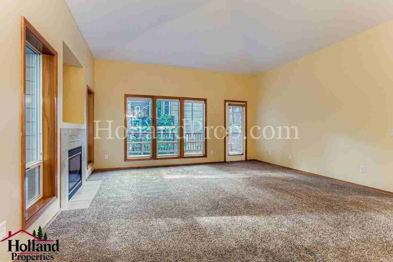 12712 Southwest Rocky Mountain Court - Photo 4 of 29