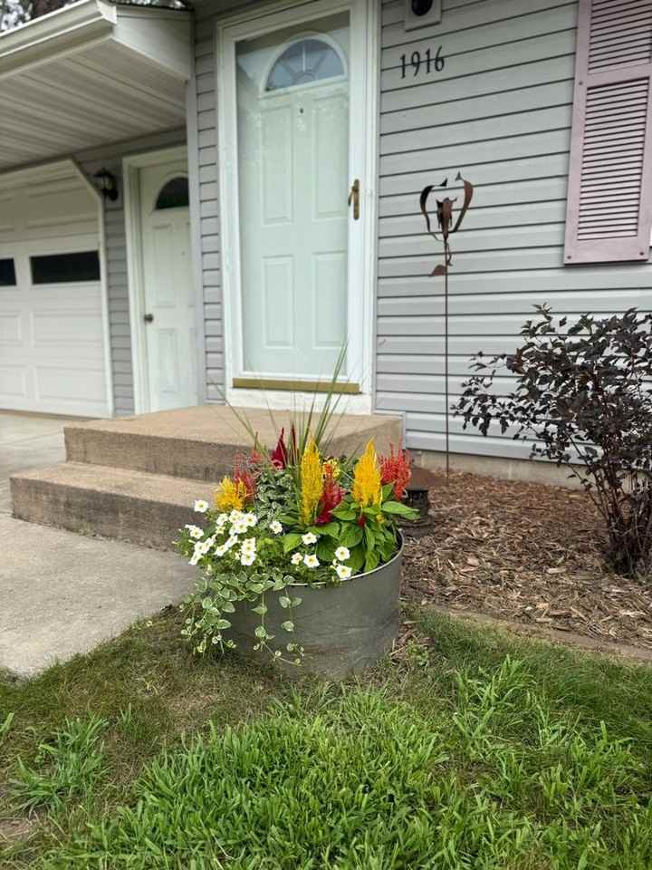 1916 Turquoise Trl - Photo 2 of 17